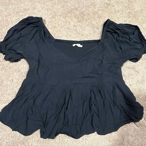 Charcoal/grey O’Neill women’s top, size medium, worn once!